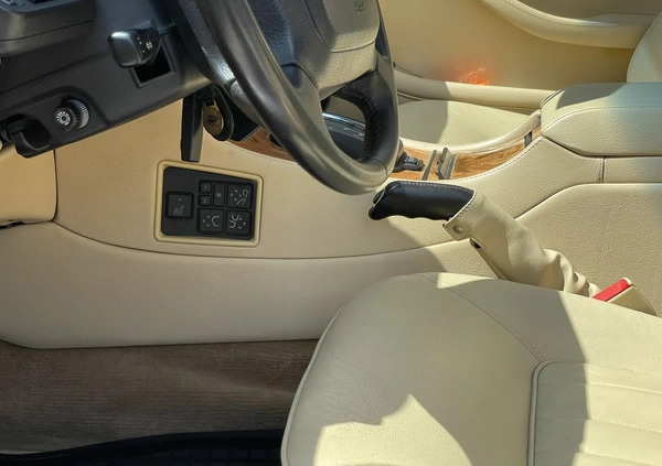 Jaguar XJ cena 48900 przebieg: 192000, rok produkcji 1993 z Jasło małe 172